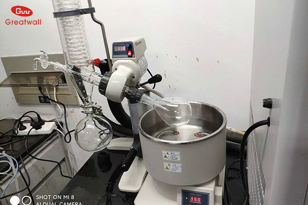 旋轉蒸發儀應用于南京某大學實驗室
